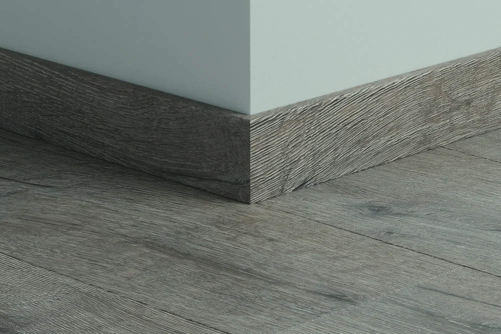 Pergo fargematchet sokkellist til vinyl Grey Heritage Oak v:4044969 Pergo fargematchet sokkellist til vinyl Grey Heritage Oak v:4044969